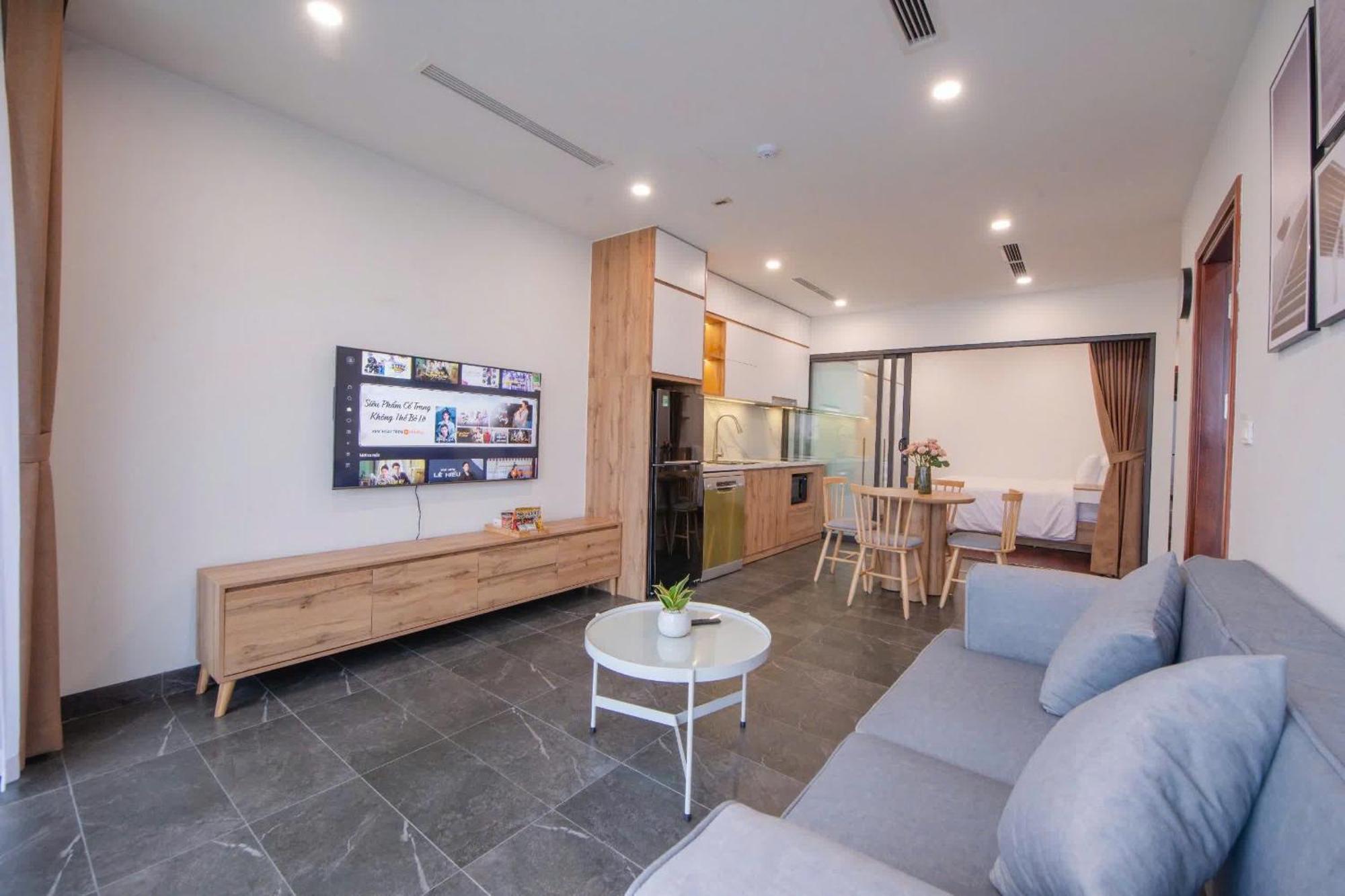 Side Panorama View - Nhat Chieu, Ho Tay Apartment *