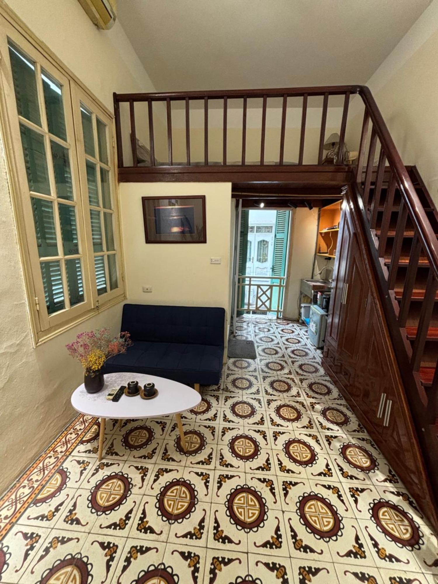 Apartment Cozy Townhouse In The Of ! *