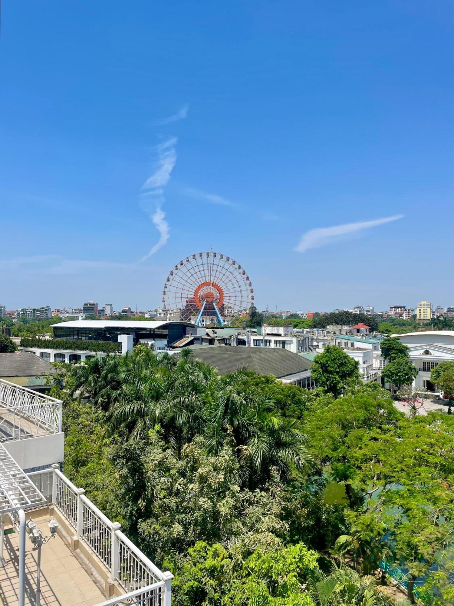 Side Panorama View - Nhat Chieu, Ho Tay Apartment Hanoi