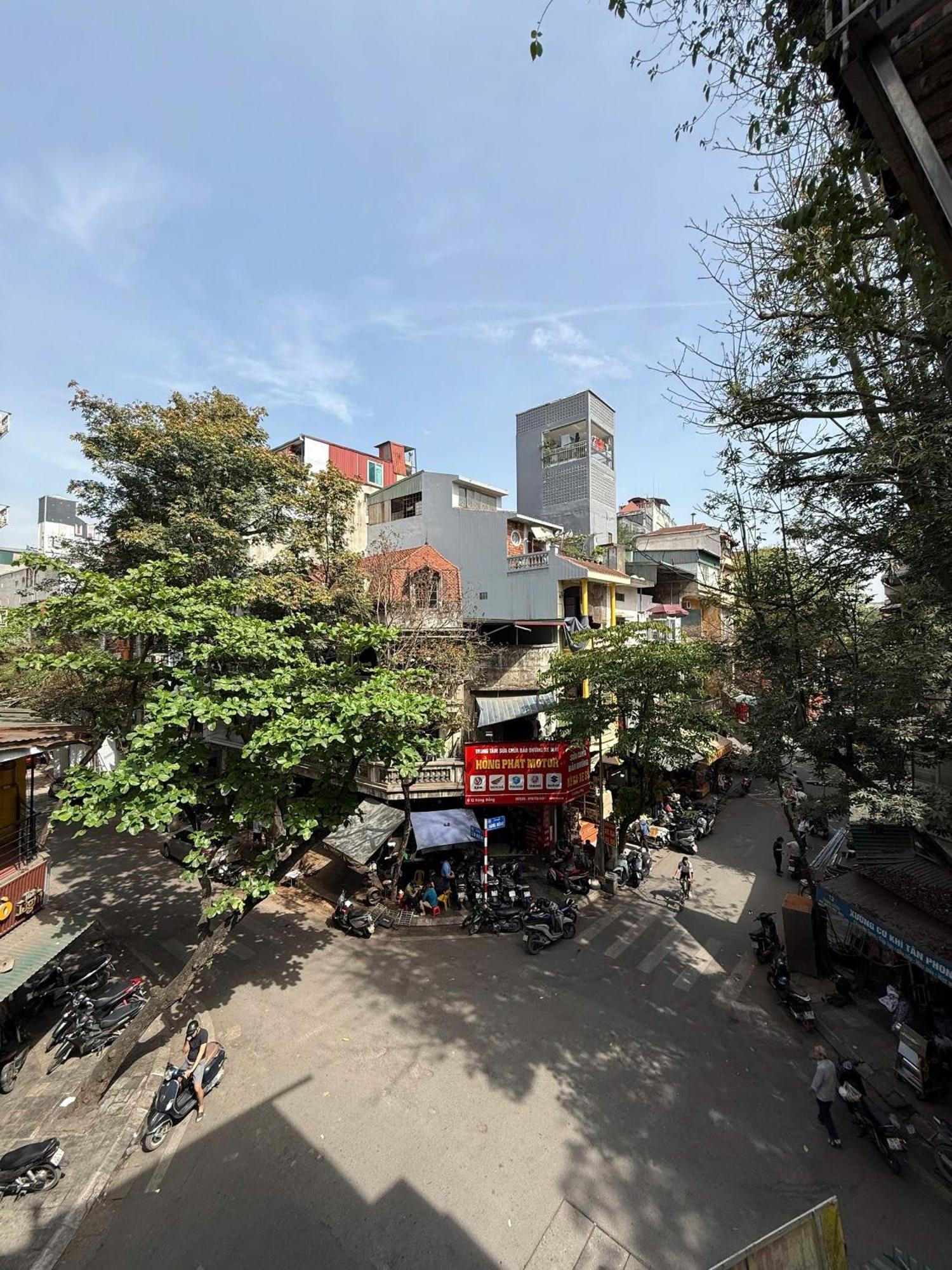 Sky Capsule hotel Hanoi