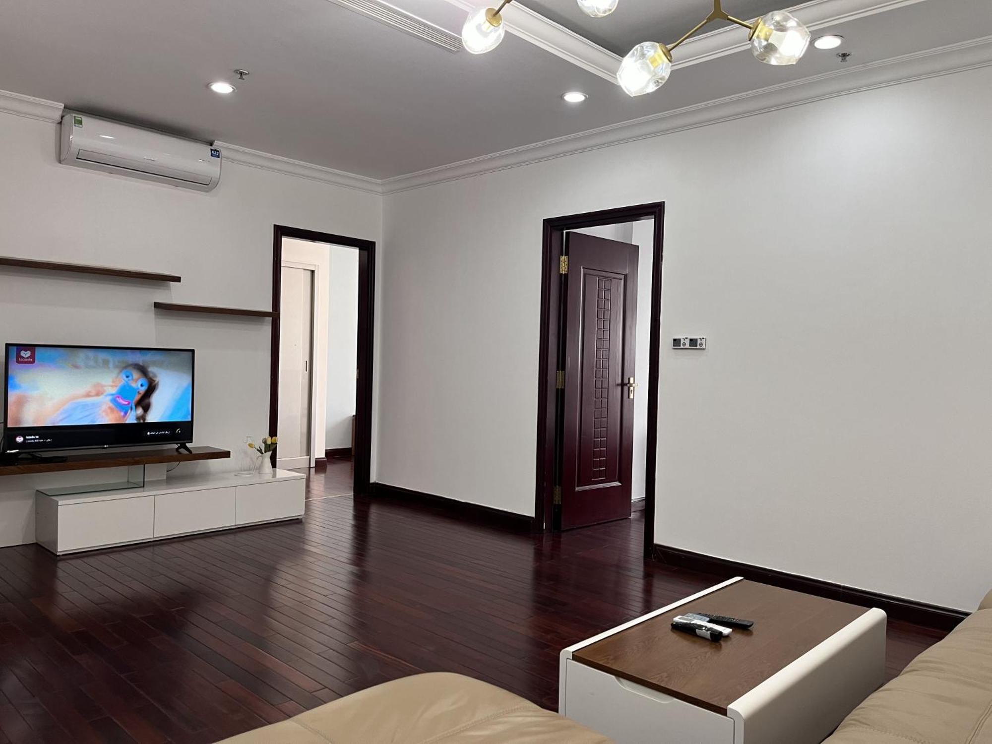 Vinhomes Royal Luxury 3br Apartment