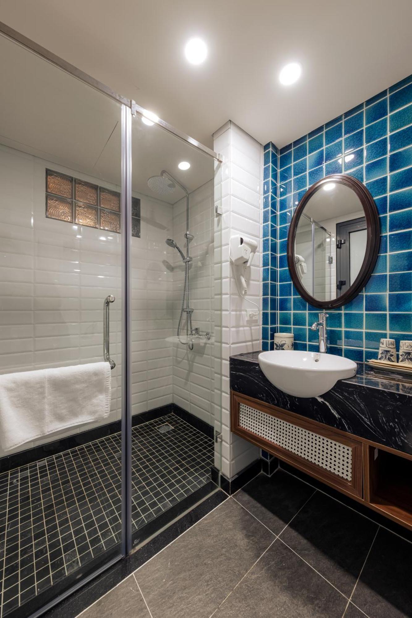 Lotusama Hotel 4*