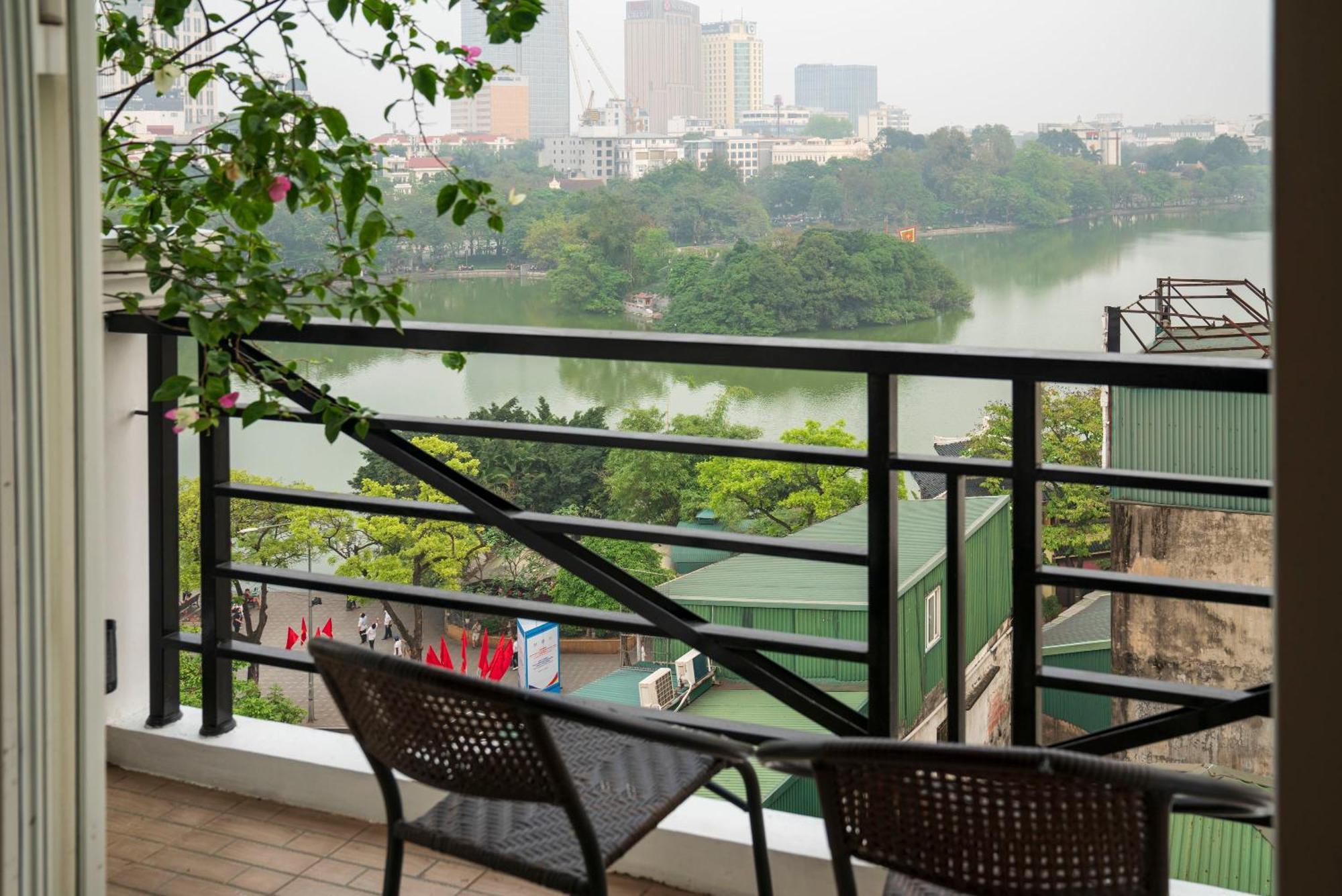 Morning Hoan Kiem View