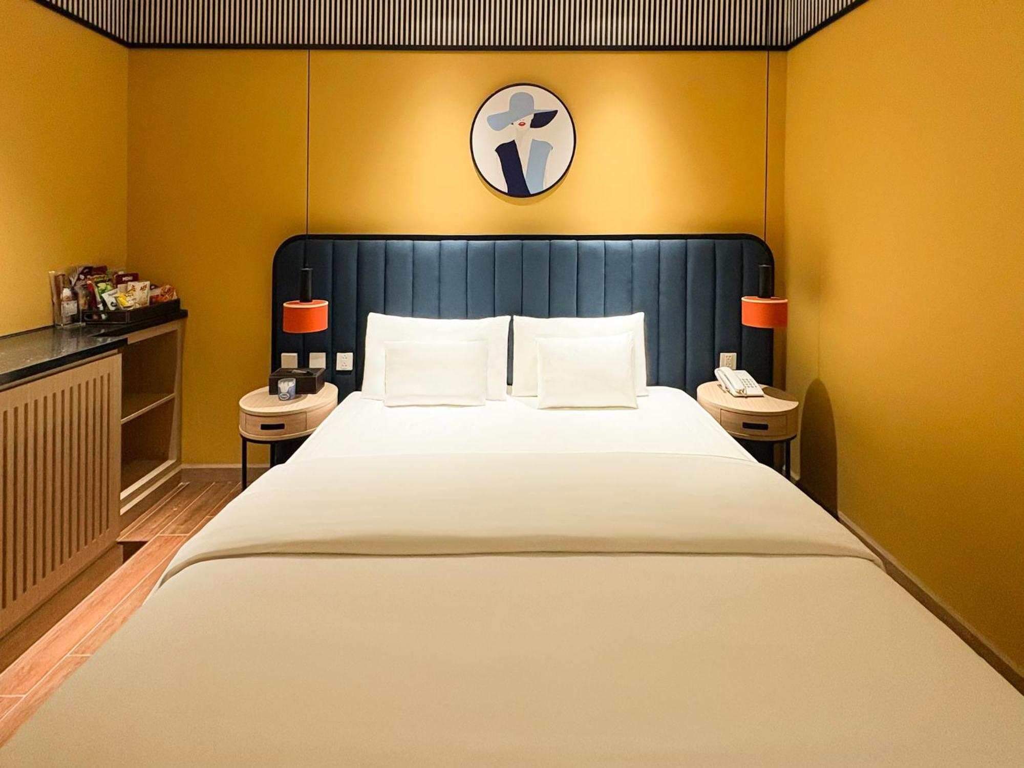 A25 - 130 Ba Trieu Hotel 3*