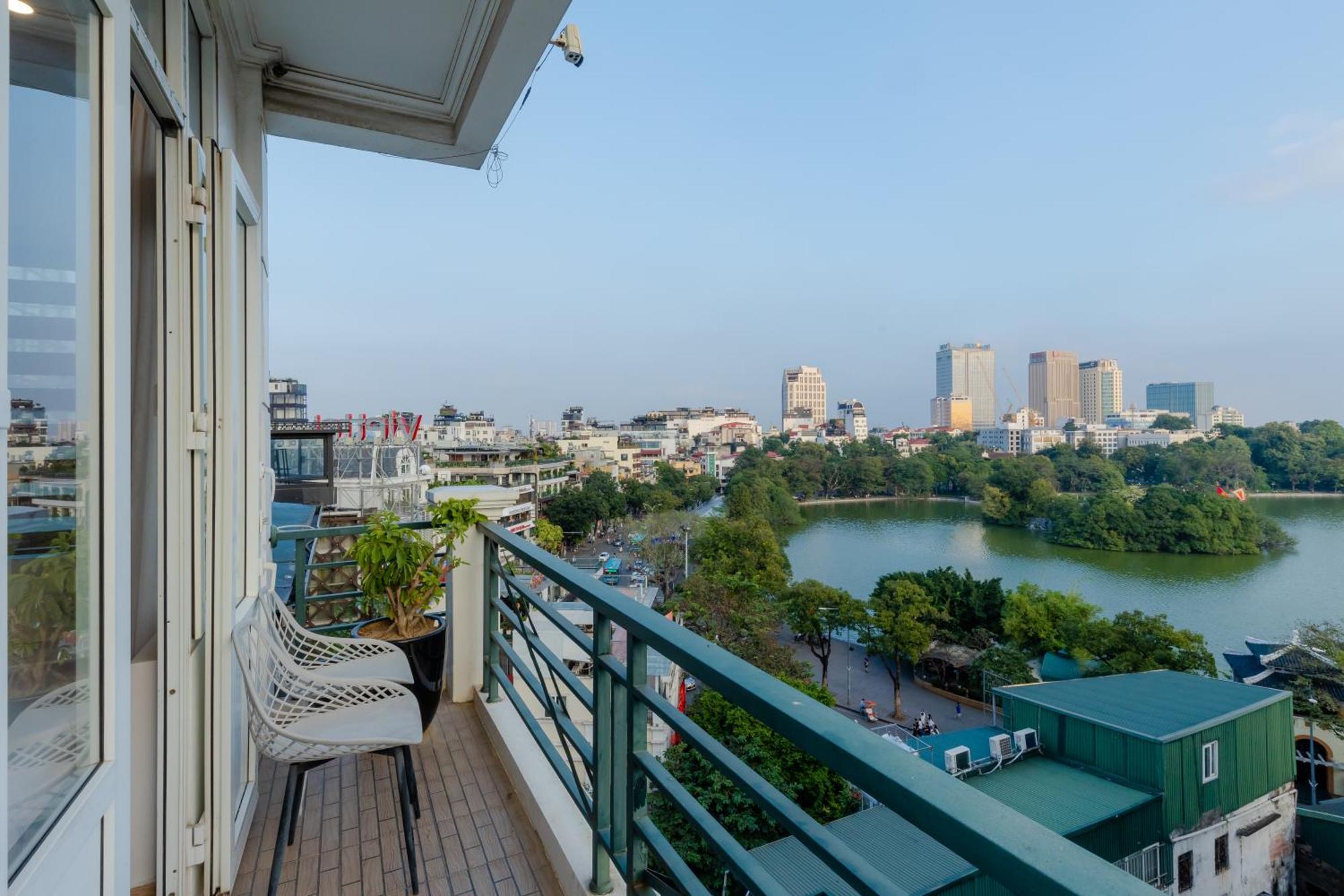 Morning Hoan Kiem View