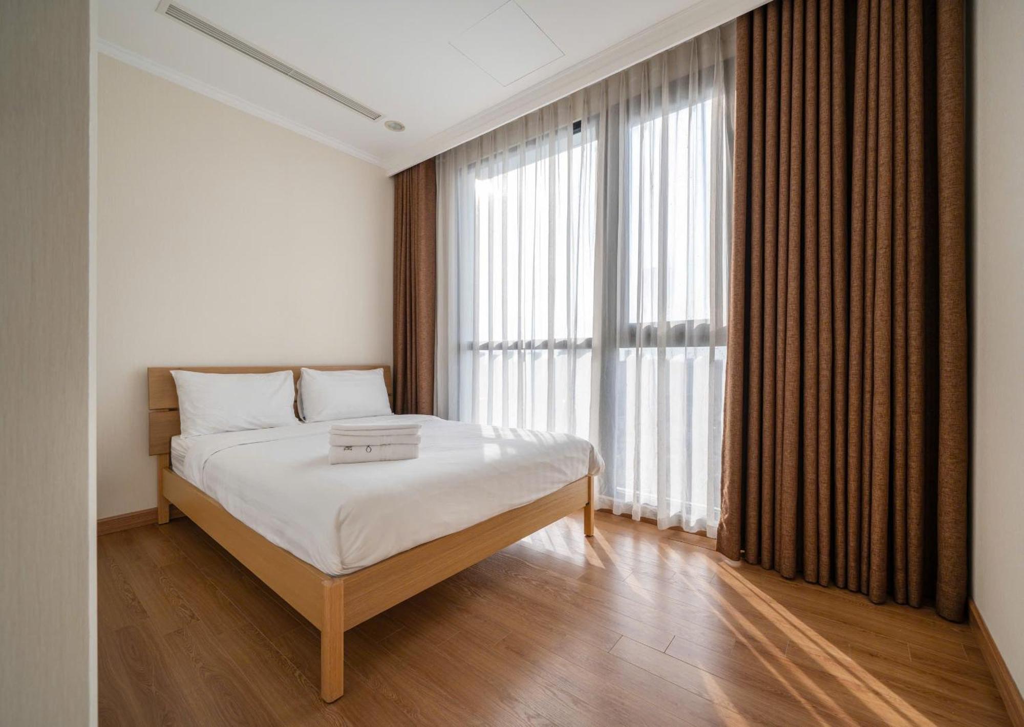 Apartment Your In #vinhomes Royal #mall #pool&gym
