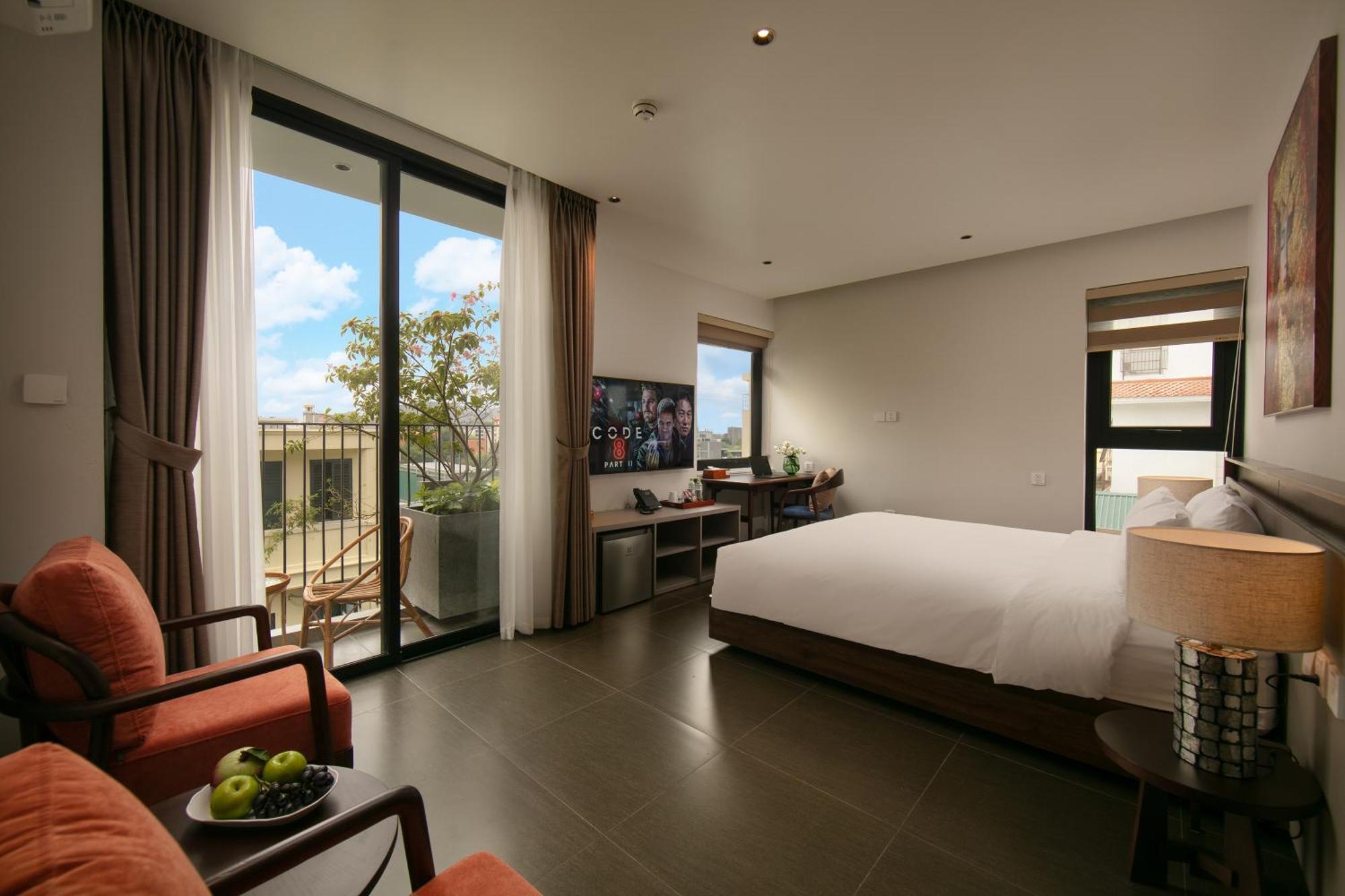 Khách sạn Riverview Boutique & 4*