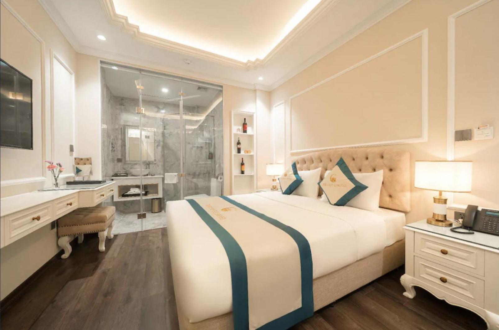 Hotel Delina Castle Coffee & Hanoi