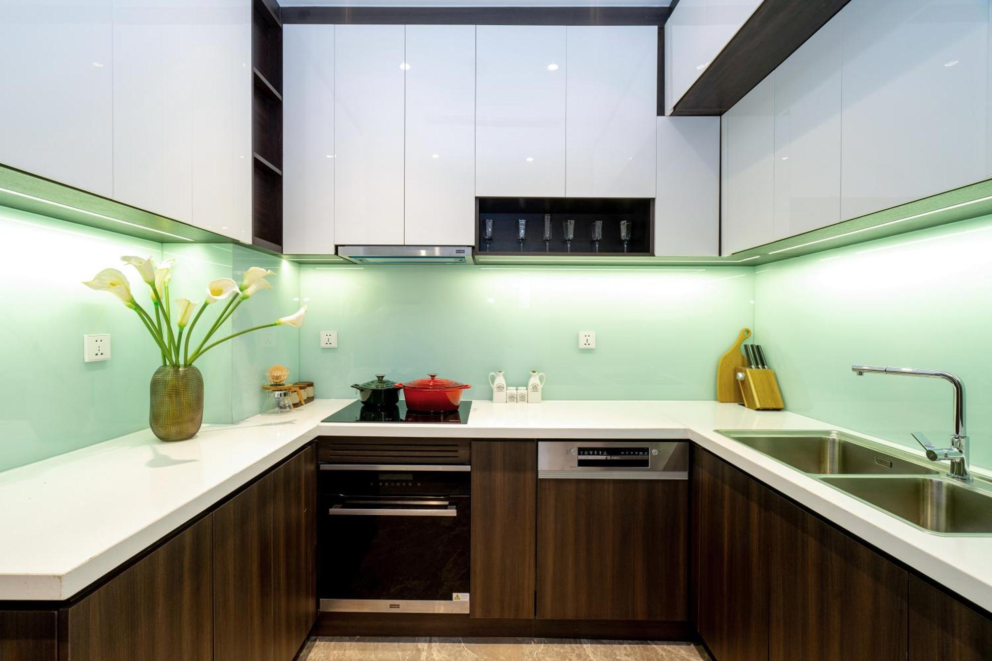 Apartment H-vista - The Gloria Nguyen Hong Hanoi