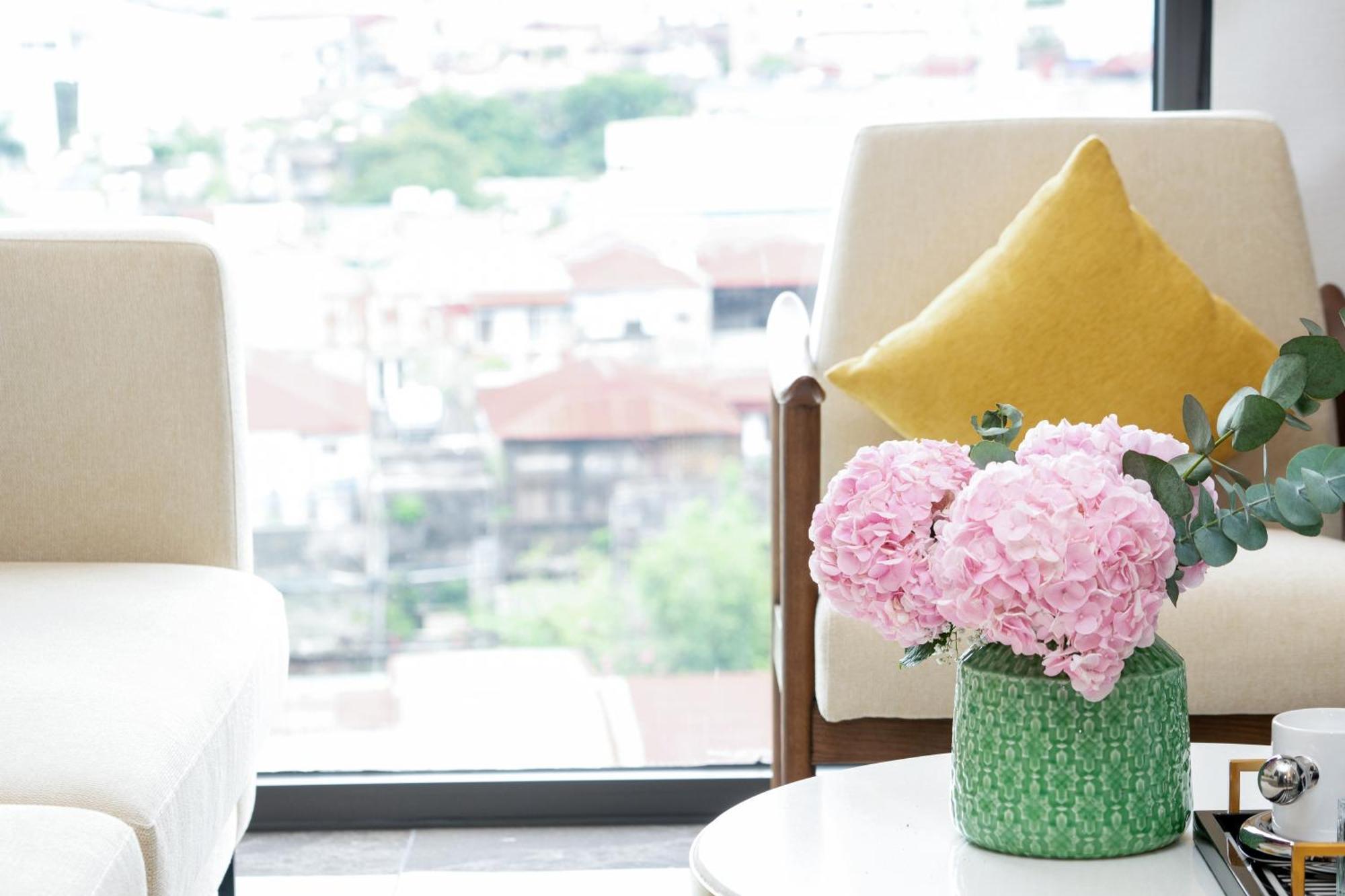 H-vista - The Gloria Nguyen Hong Apartment Hanoi