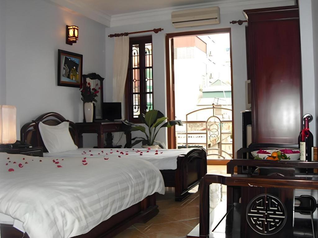 Hotel Lucky Ii