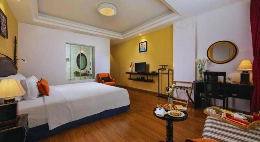 Hotel Des Arts - The Noble 4*