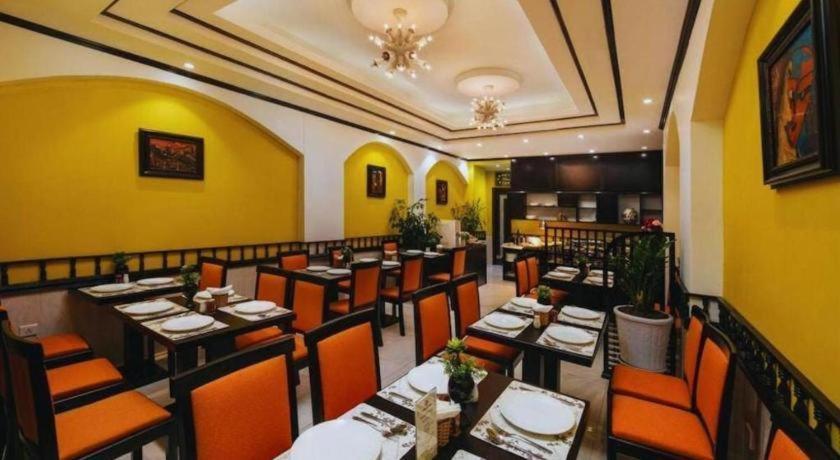 Des Arts - The Noble Hotel