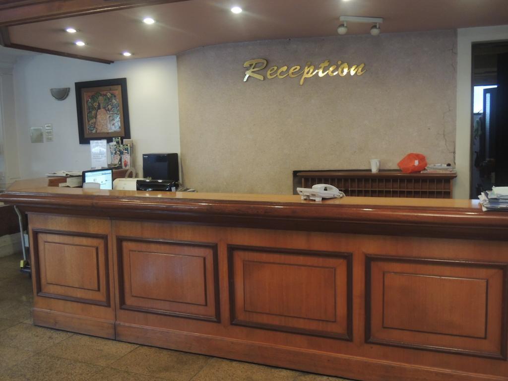 Army Hotel