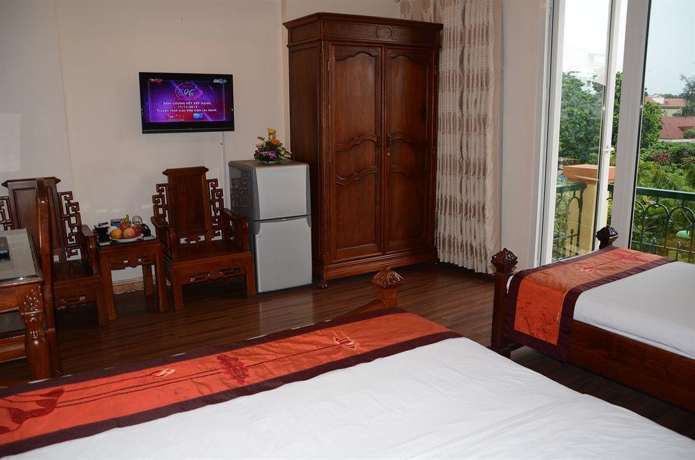 Phoenix Palace Hotel