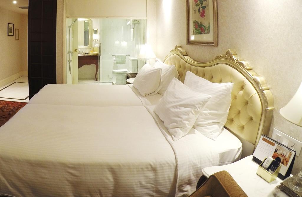 Apricot Hotel Hanoi