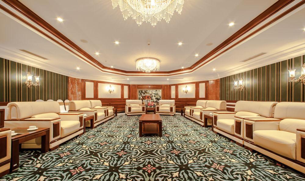 Hotel Army