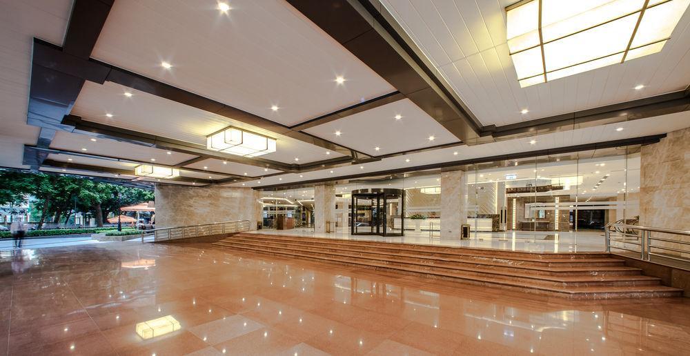 Hotel Army