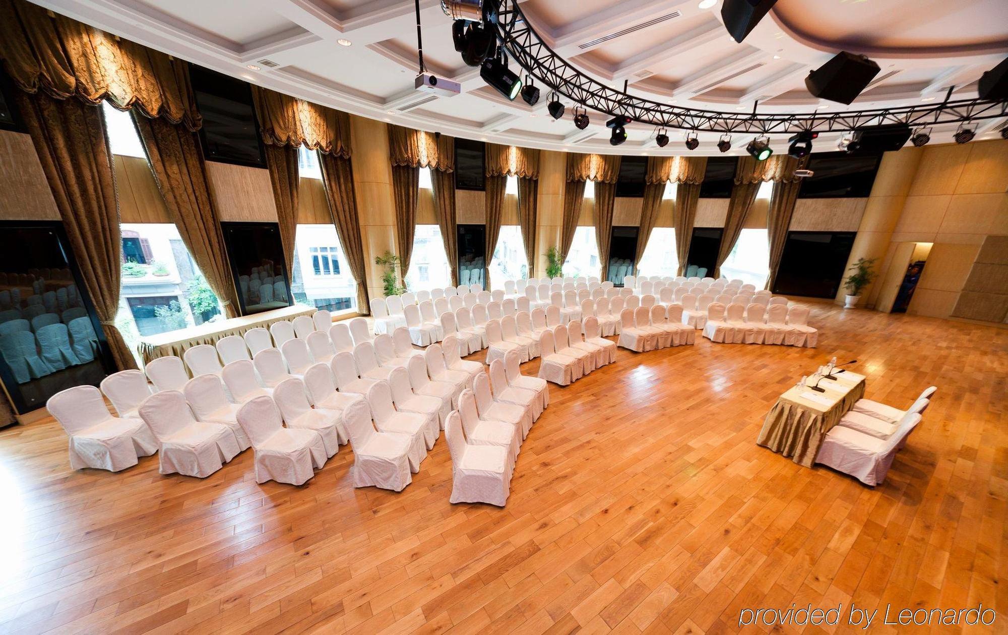The Club & Residences Hotel