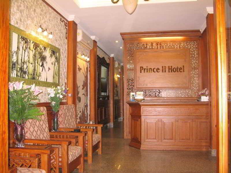 Ii Khách sạn