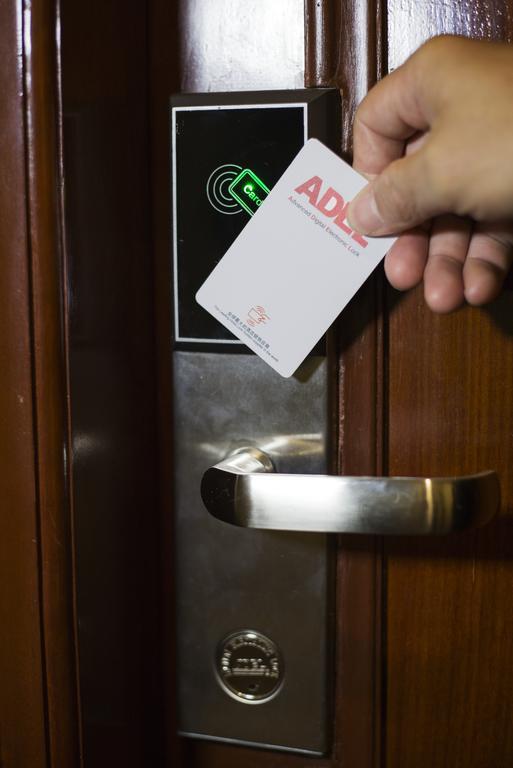 Khách sạn Adamas 3*