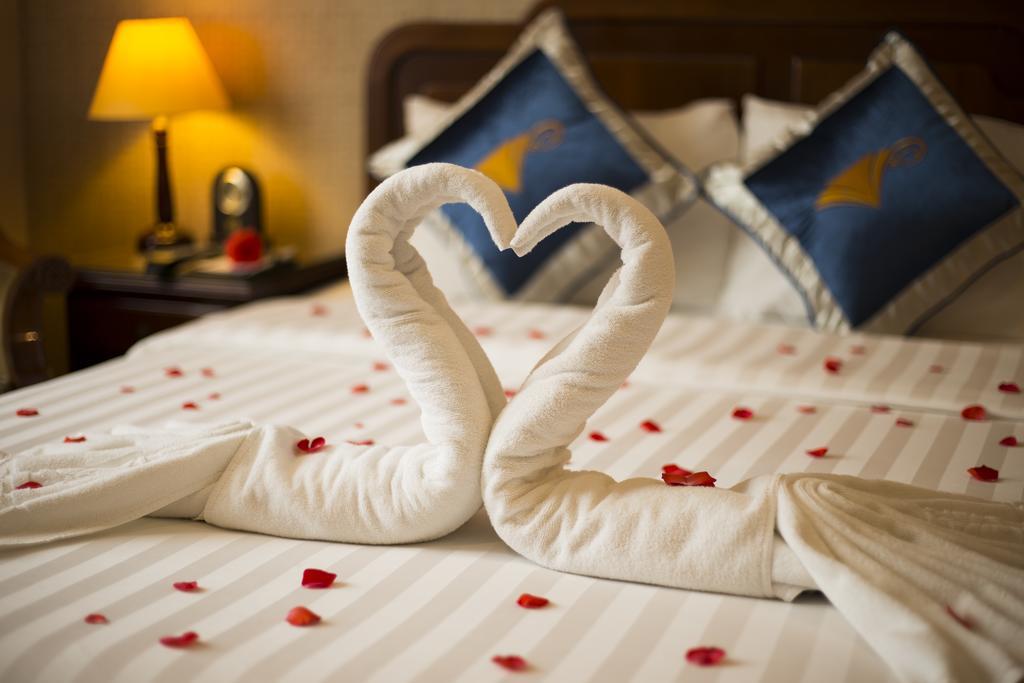 Khách sạn Adamas 3*