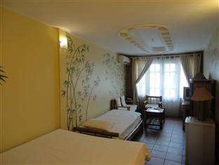 Hotel Bamboo