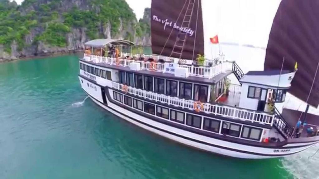 Khách sạn Adamas 3*