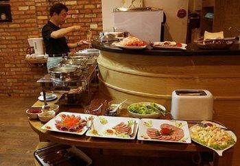Hotel Azumaya Ba Trung 2 3*
