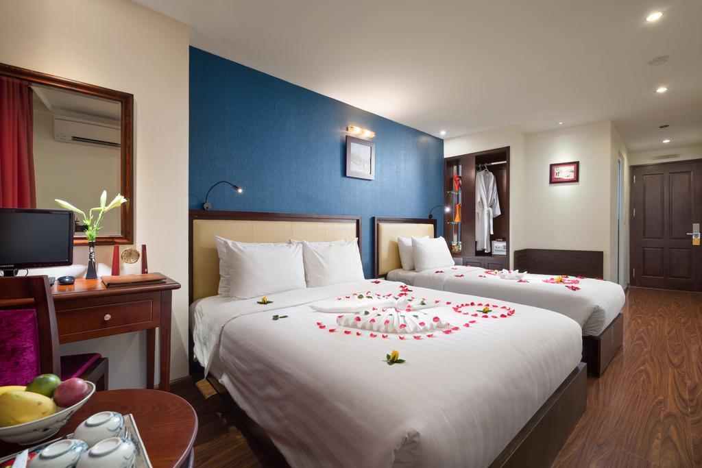 Serene Premier Khách sạn 3*