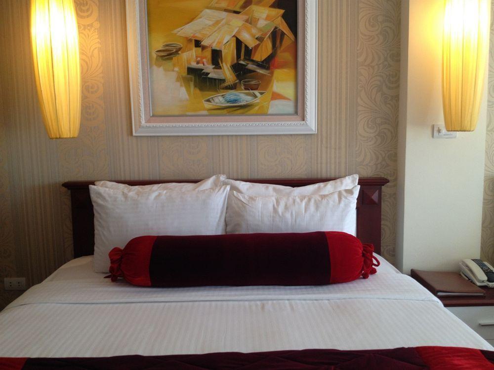 Golden Art Hotel 3*