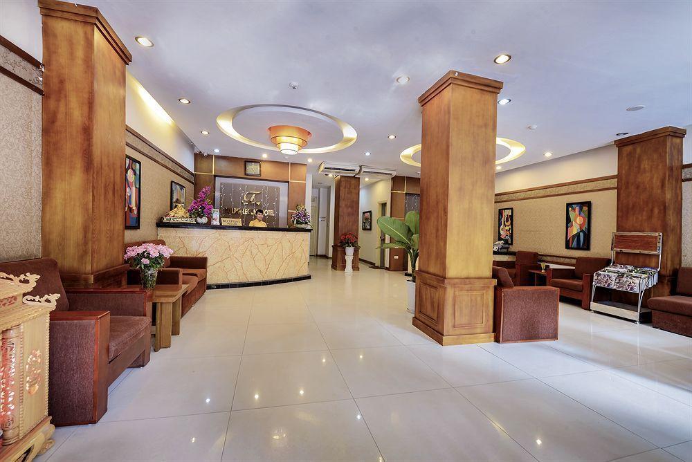 Hotel Diamond Legend