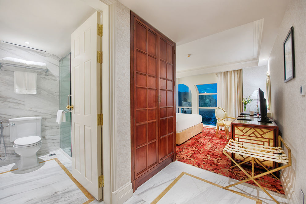 Apricot Hotel 5*