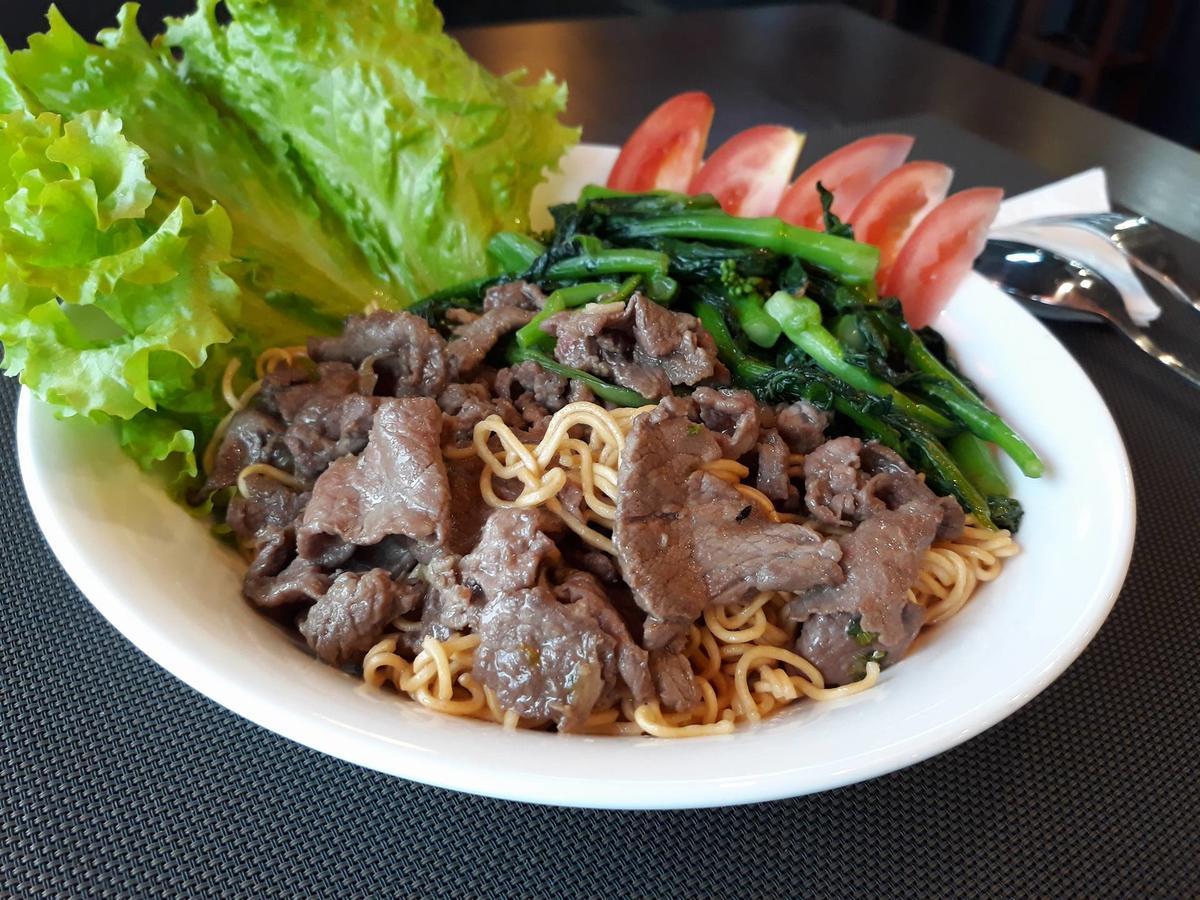 Sinh Plaza Khách sạn