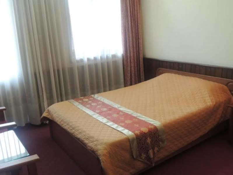 Army Hotel 3*