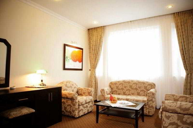 Royal 2 2*