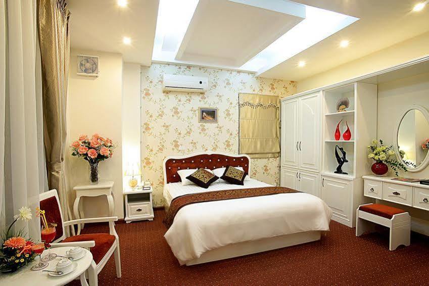 Hotel Lavish Centre 3*