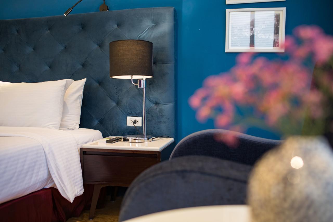 Hotel Brilliant & 4*