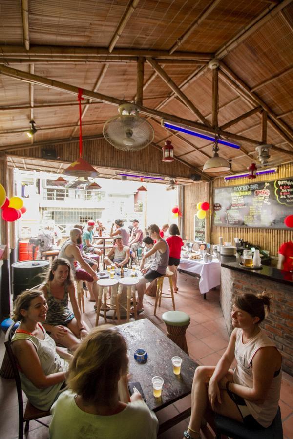 Vietnam Backpacker Hostels - Original *
