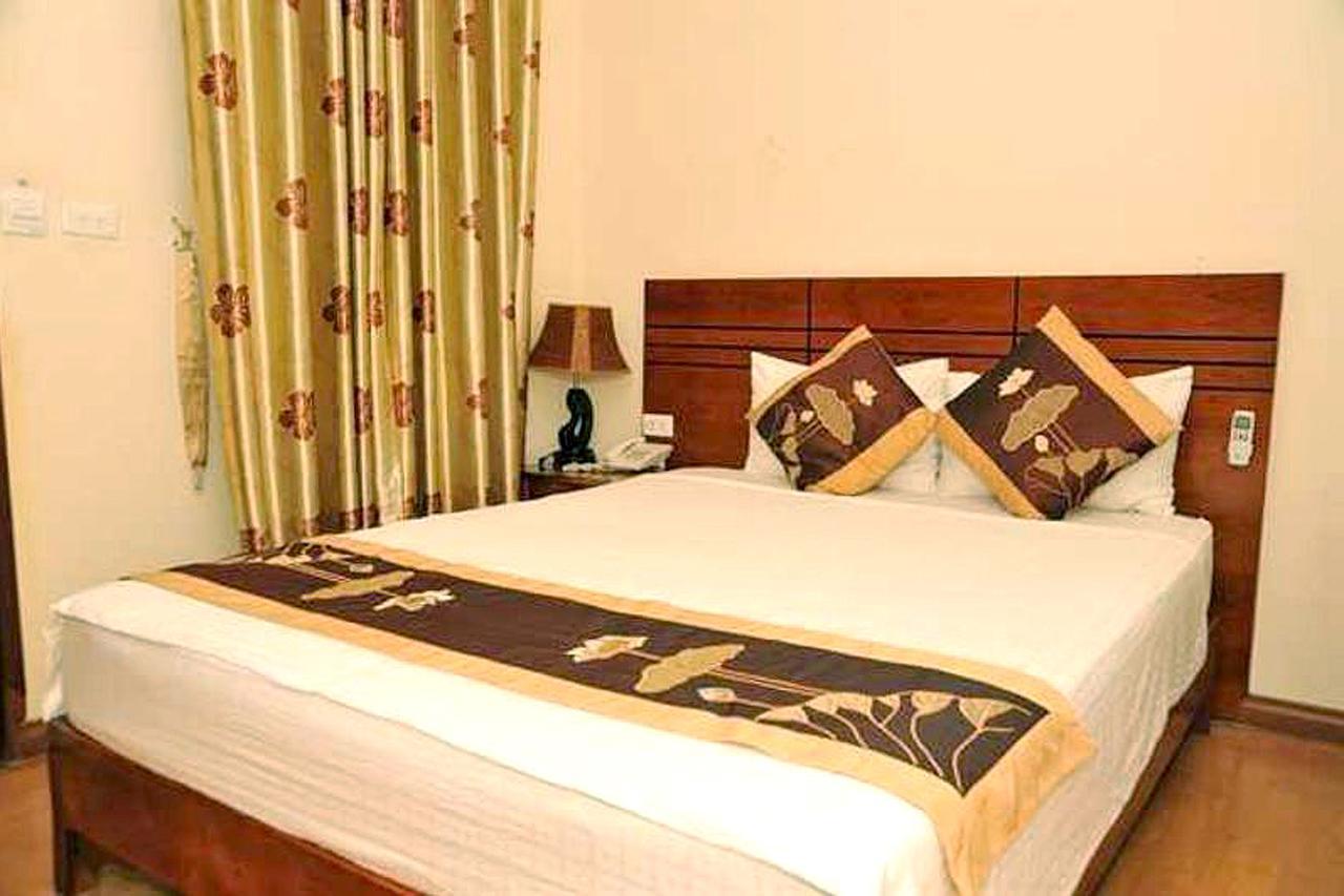 Khách sạn Sunflower & Travel 3*
