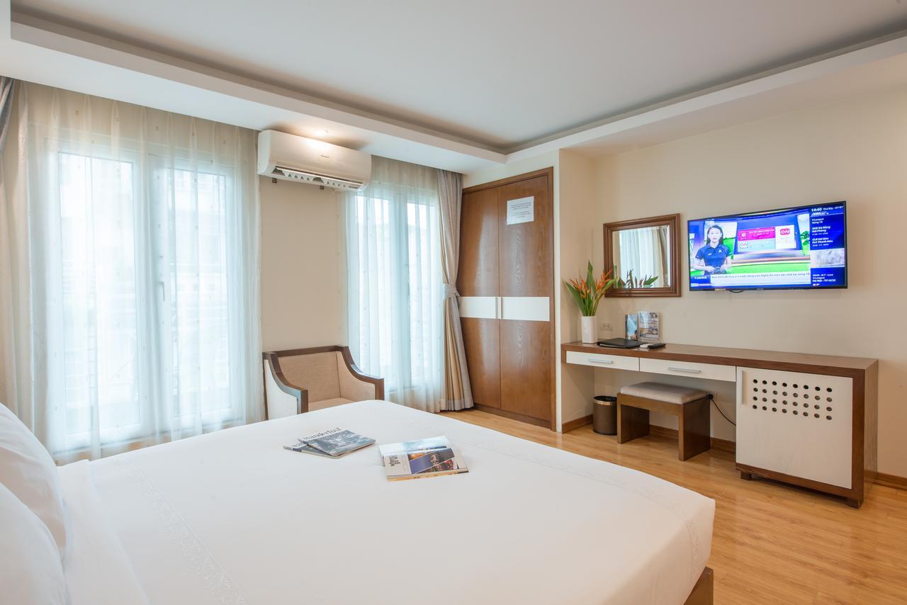 Hotel Rising Dragon 3*