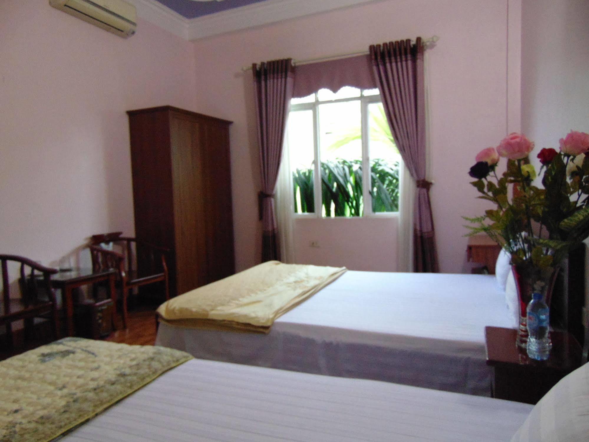 Noi Bai Hotel *