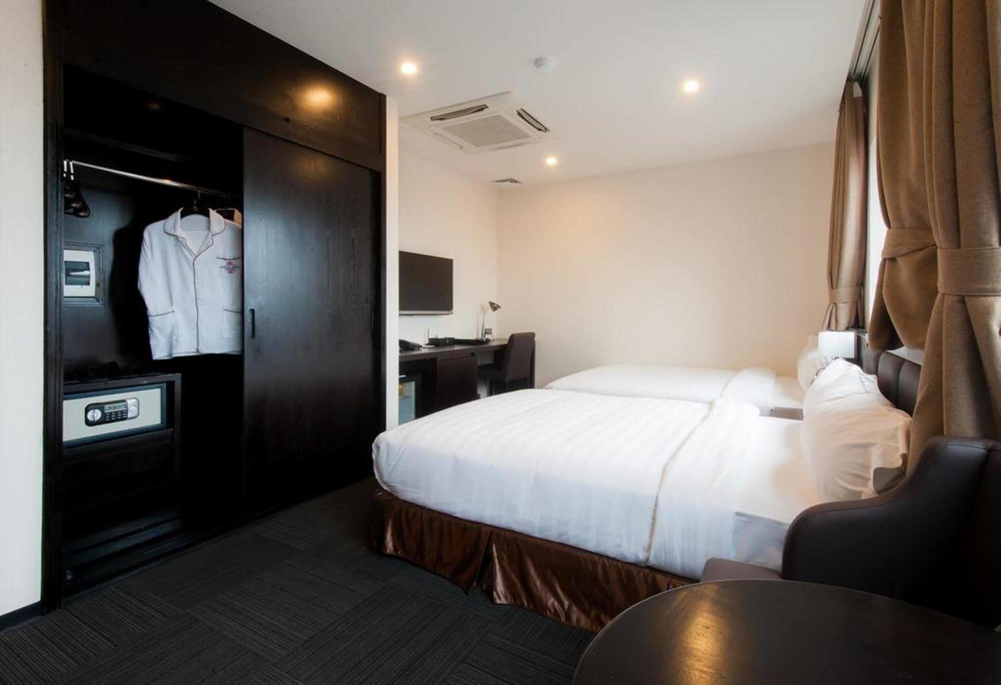 Sakura Hotel Hanoi