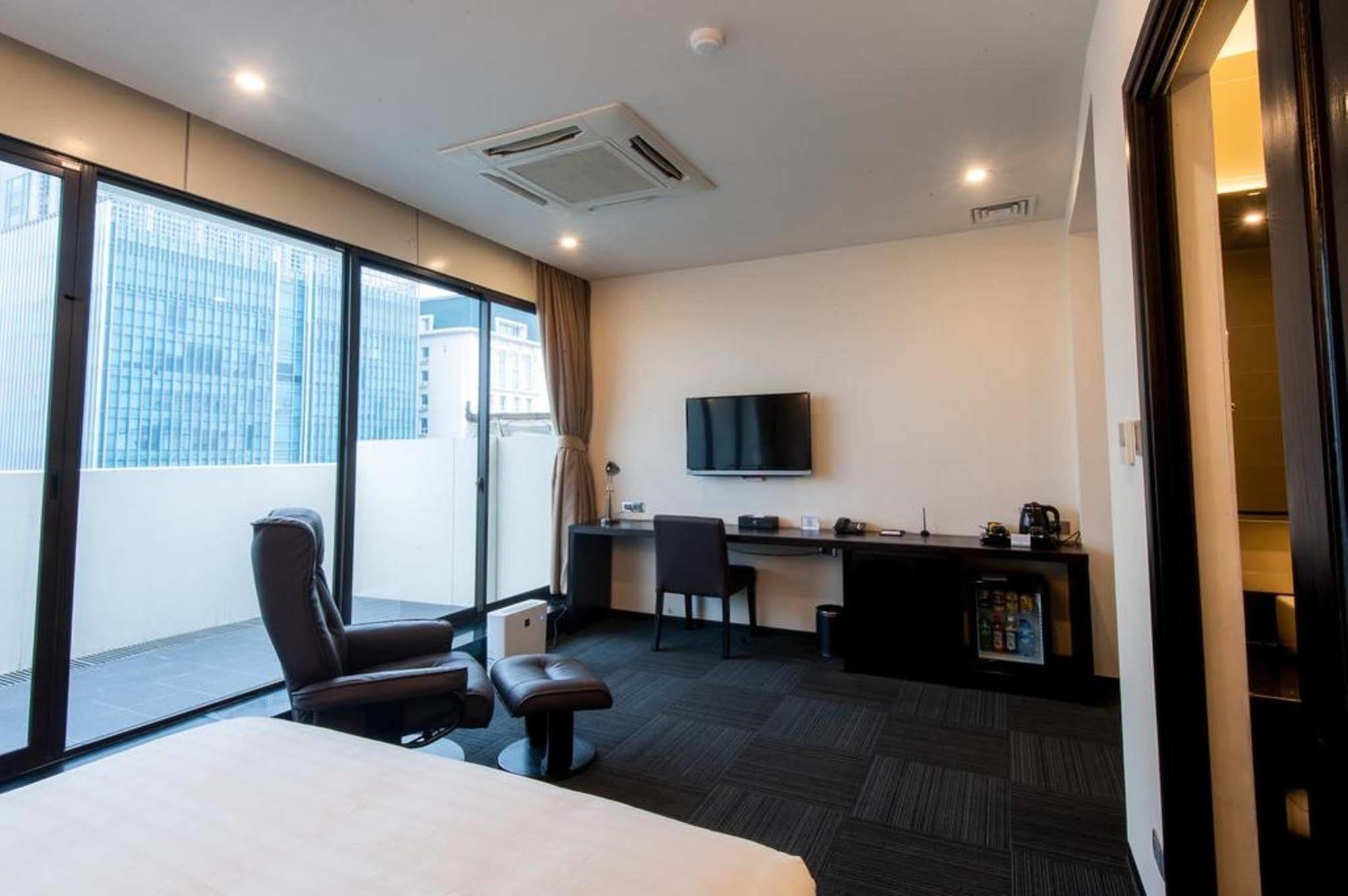 Sakura Hotel