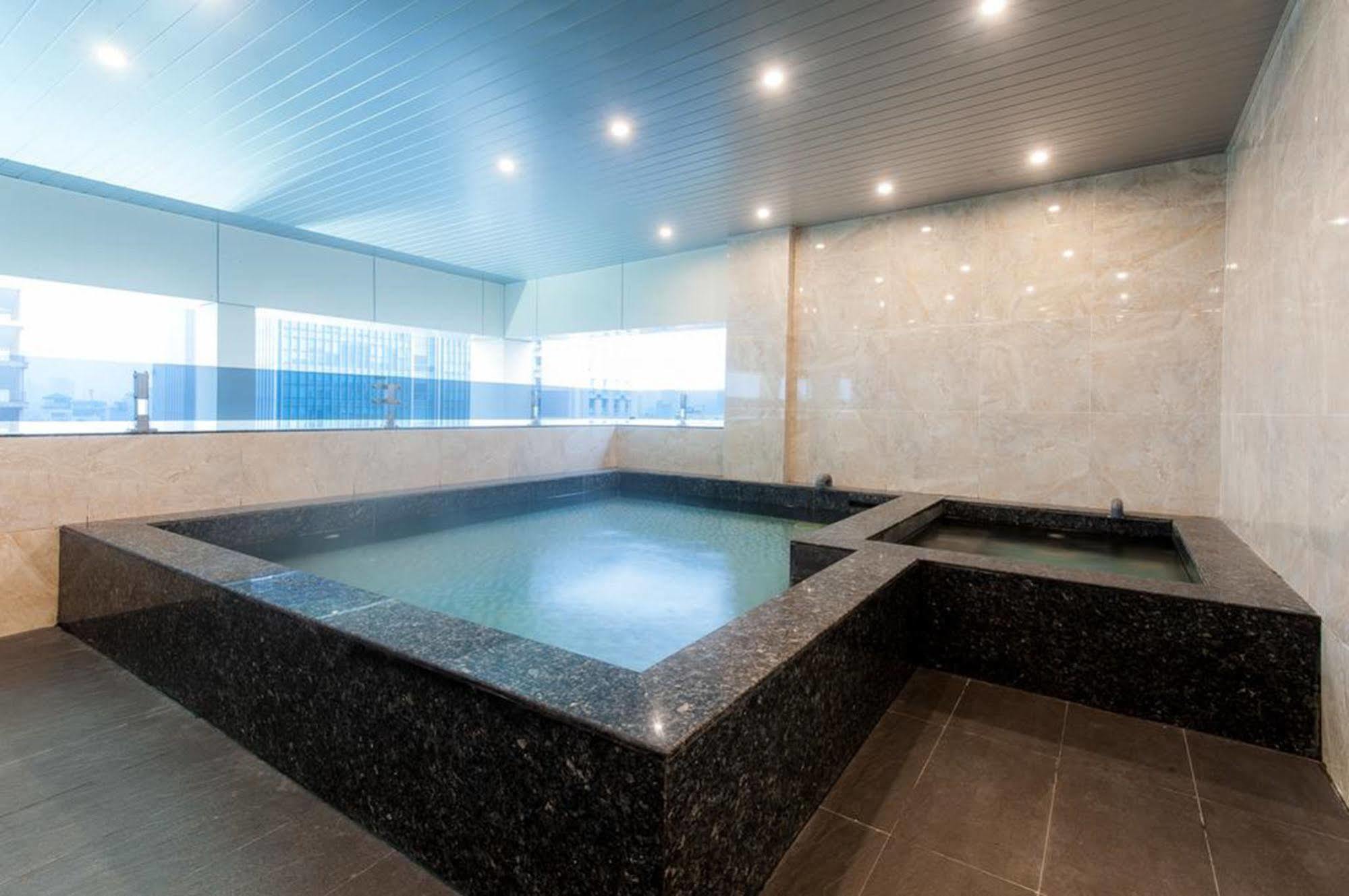 Hotel Sakura Hanoi