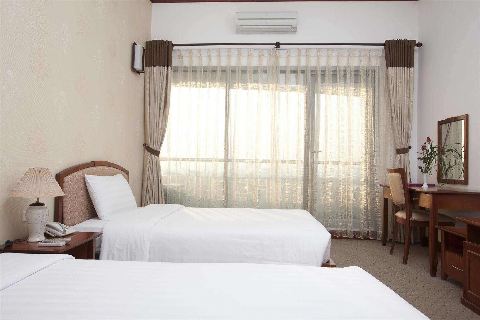 Cwd Khách sạn Hà Nội