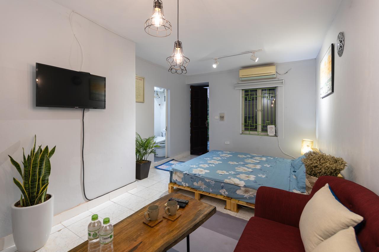 Hola House Hanoi