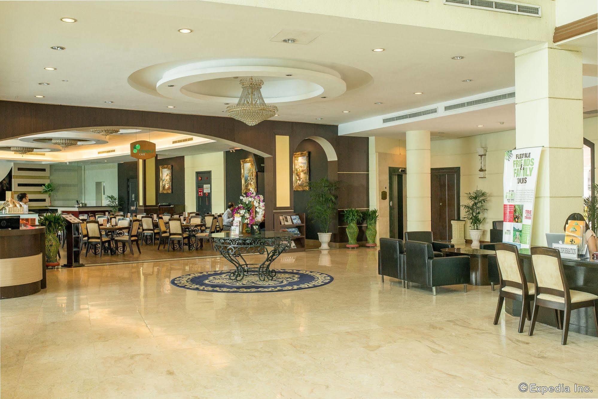 Hotel The Club & Residences 4*