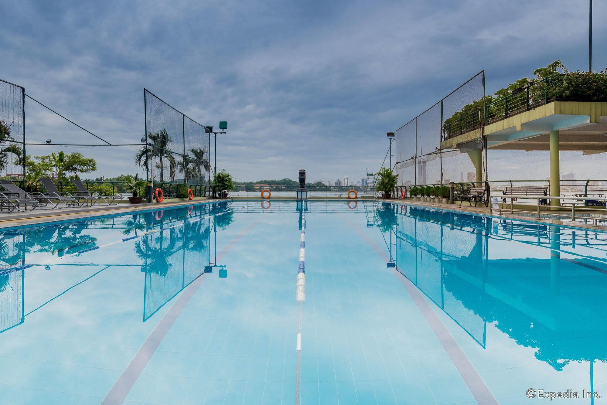 Hotel The Club & Residences 4*