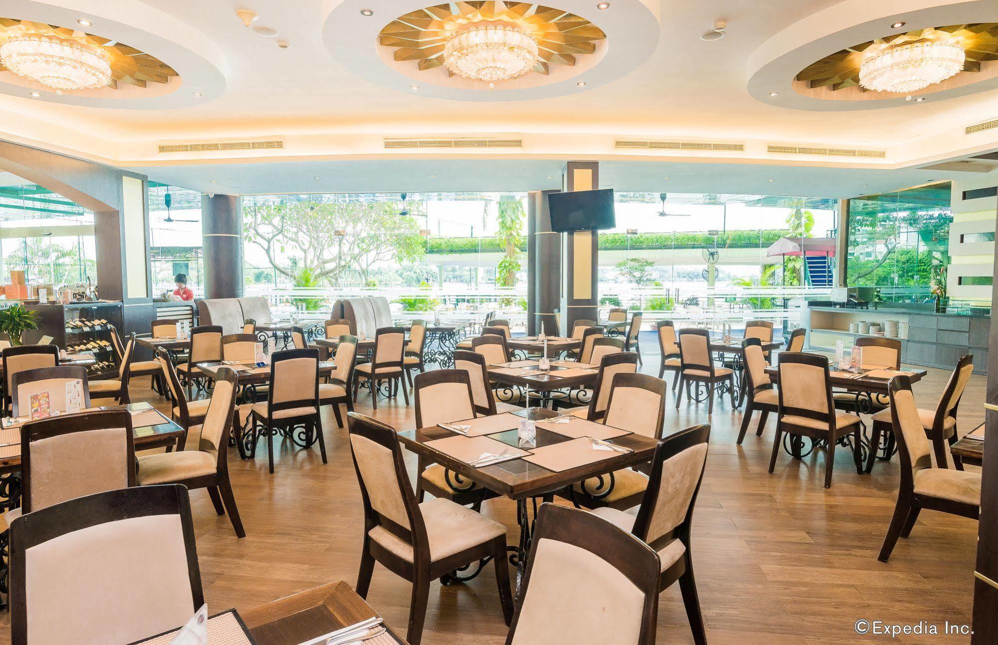The Club & Residences 4* Hanoi
